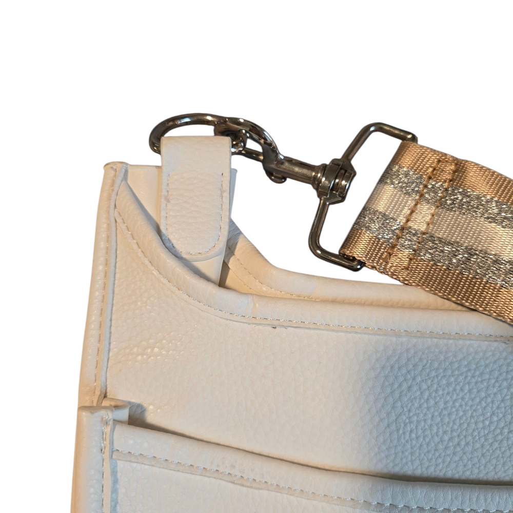 😁White Crossbody Bag Adjustable Metalic Gold White Silver Strap Silver Hardware - Picture 8 of 8